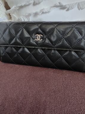Chanel Black Quilted Paten Leather Wallet Silver Hardware